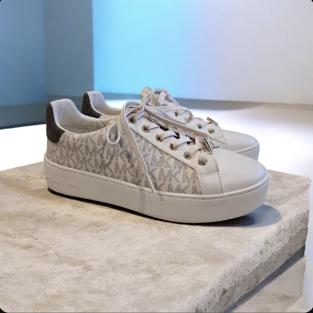 Michael Kors Women's Poppy Color-Block Logo Sneaker Vanilla Size 7.5